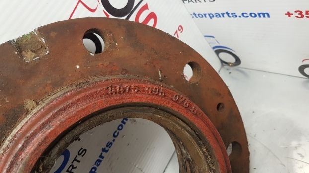 John Deere 6000 Series 6300, 6400, 6320, 6420 Front Axle Hub Bolt Plate L100238 - Cubo de roda de Trator: foto 2 John Deere 6000 Series 6300, 6400, 6320, 6420 Front Axle Hub Bolt Plate L100238 - Cubo de roda de Trator: foto 2