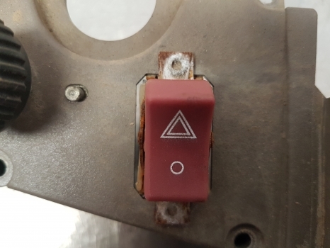 John Deere 6115m, 7330, 7520, 6195m Instrument Panel Bracket R110366, L175476 - Painel de instrumentos de Trator: foto 5 John Deere 6115m, 7330, 7520, 6195m Instrument Panel Bracket R110366, L175476 - Painel de instrumentos de Trator: foto 5