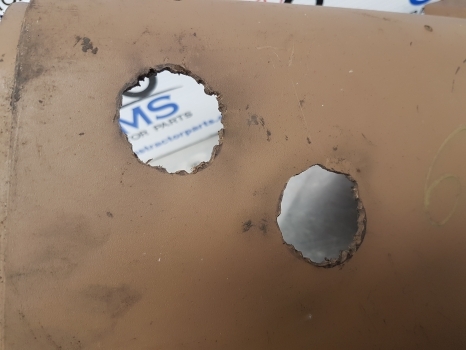 John Deere 6400, 6200, 6300, 6100 Control Shield Panel L75723, L112841, L113918 - Cabine e interior de Trator: foto 3 John Deere 6400, 6200, 6300, 6100 Control Shield Panel L75723, L112841, L113918 - Cabine e interior de Trator: foto 3