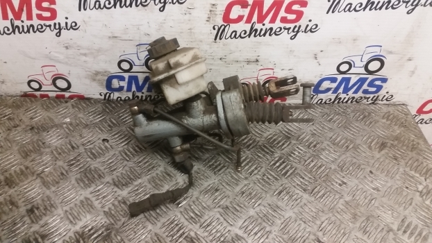 Landini Mythos Series 115 Brake Master Cylinders Kit 3666220m91 - Cilindro de freio de Trator: foto 1 Landini Mythos Series 115 Brake Master Cylinders Kit 3666220m91 - Cilindro de freio de Trator: foto 1