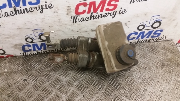 Landini Mythos Series 115 Brake Master Cylinders Kit 3666220m91 - Cilindro de freio de Trator: foto 4 Landini Mythos Series 115 Brake Master Cylinders Kit 3666220m91 - Cilindro de freio de Trator: foto 4