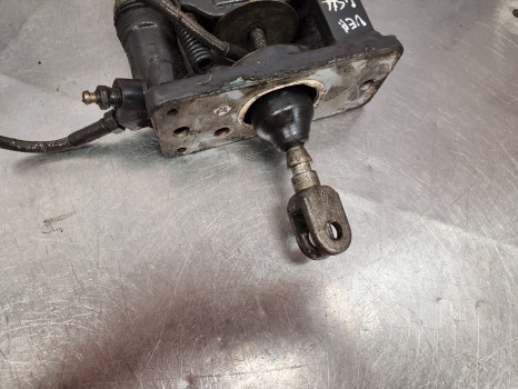 Landini Vision 105, Mythos, Brake Slave Cylinder Assy 3537812m91, 3531277m91 - Cilindro de freio de Máquina agrícola: foto 3 Landini Vision 105, Mythos, Brake Slave Cylinder Assy 3537812m91, 3531277m91 - Cilindro de freio de Máquina agrícola: foto 3