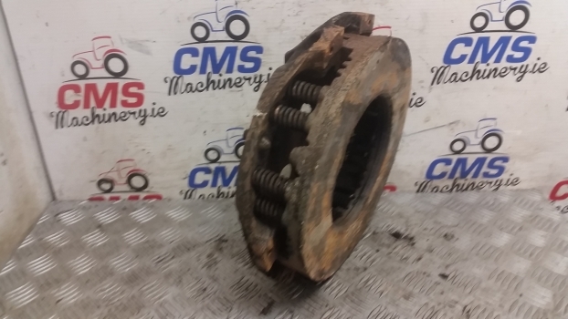Massey Ferguson 290, 390, 590, 690 Clutch Pressure Plate 1867436m91 - Embreagem e peças de Trator: foto 4 Massey Ferguson 290, 390, 590, 690 Clutch Pressure Plate 1867436m91 - Embreagem e peças de Trator: foto 4