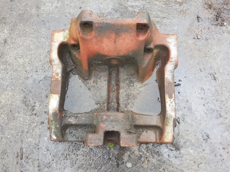 Massey Ferguson 50h, 50hx, Front Axle Casting 3510463m1 - Eixo dianteiro de Retroescavadeira: foto 1 Massey Ferguson 50h, 50hx, Front Axle Casting 3510463m1 - Eixo dianteiro de Retroescavadeira: foto 1