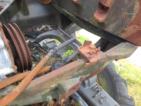 Massey Ferguson 5450 Front axle support frame bolster - Eixo dianteiro de Máquina agrícola: foto 3 Massey Ferguson 5450 Front axle support frame bolster - Eixo dianteiro de Máquina agrícola: foto 3