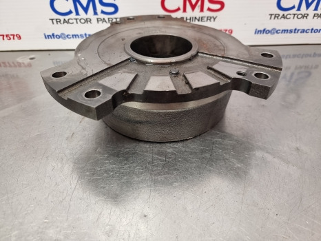 Massey Ferguson 5612, 5400, 5700, 6700, Rear Axle Support 4308233m2, 4308233h2g - Eixo traseiro: foto 2 Massey Ferguson 5612, 5400, 5700, 6700, Rear Axle Support 4308233m2, 4308233h2g - Eixo traseiro: foto 2