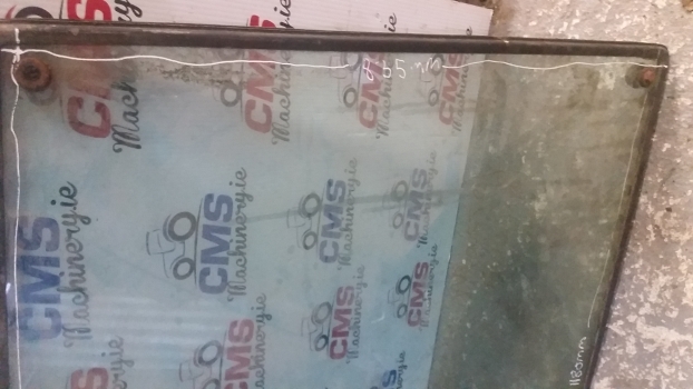 Massey Ferguson 690 Cab Frong Glass Windscreen Tg1246 - Pára-brisa de Trator: foto 3 Massey Ferguson 690 Cab Frong Glass Windscreen Tg1246 - Pára-brisa de Trator: foto 3