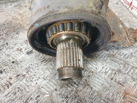 Massey Ferguson 699, 698 Front Swivel Housing Spindle Rhs 3426051m3 - Manga de eixo de Trator: foto 3 Massey Ferguson 699, 698 Front Swivel Housing Spindle Rhs 3426051m3 - Manga de eixo de Trator: foto 3