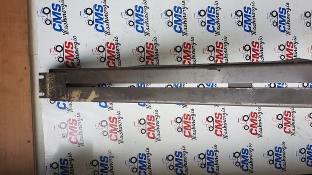 Massey Ferguson 8140,8150 Or 8160 4 Wheel Drive Shaft Cover 3712089m91 - Eixo cardan de Trator: foto 2 Massey Ferguson 8140,8150 Or 8160 4 Wheel Drive Shaft Cover 3712089m91 - Eixo cardan de Trator: foto 2