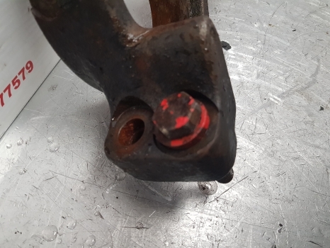 Mccormick Case Mxc, Mc Mc100 Front Axle Support Bracket Rear 138533, 318588a1 - Suspensão de Trator: foto 3 Mccormick Case Mxc, Mc Mc100 Front Axle Support Bracket Rear 138533, 318588a1 - Suspensão de Trator: foto 3