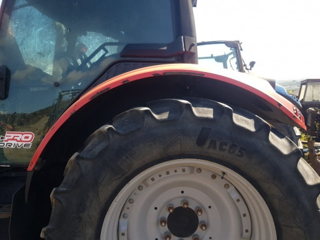 Mccormick X7.650 Cab Mudguard Fender Rear Kit - Para-lama de Trator: foto 4 Mccormick X7.650 Cab Mudguard Fender Rear Kit - Para-lama de Trator: foto 4