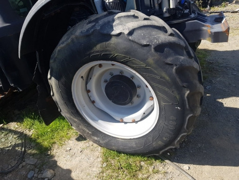 Mccormick X7.650 Front Wheel And Tyre 480/65r28 - Roda completa de Trator: foto 1 Mccormick X7.650 Front Wheel And Tyre 480/65r28 - Roda completa de Trator: foto 1