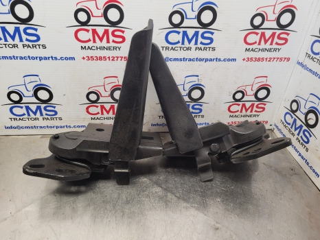 New Holland Case T6, T7, T6000, Maxxum Front Mudguard Hub Kit 87651033, 87651032 - Para-lama: foto 2 New Holland Case T6, T7, T6000, Maxxum Front Mudguard Hub Kit 87651033, 87651032 - Para-lama: foto 2