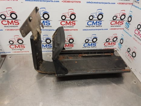New Holland T5.95, T5, Case Battery Tray, Support 84535790, 84535783, 84536561 - Bateria automotiva de Máquina agrícola: foto 1 New Holland T5.95, T5, Case Battery Tray, Support 84535790, 84535783, 84536561 - Bateria automotiva de Máquina agrícola: foto 1