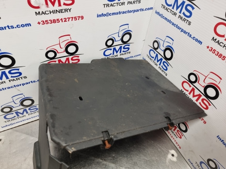 New Holland T6.180, T6, Case Maxxum Series, Fuel Tank Cover 47726503, 48167485 - Tanque de combustível: foto 3 New Holland T6.180, T6, Case Maxxum Series, Fuel Tank Cover 47726503, 48167485 - Tanque de combustível: foto 3