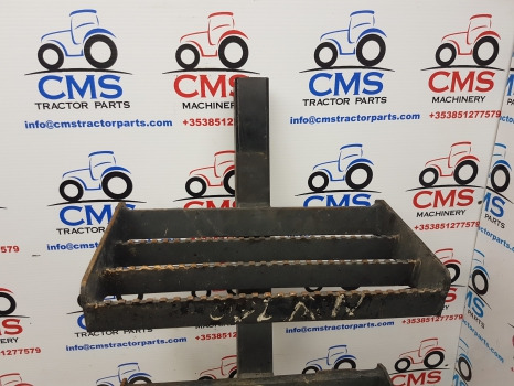 New Holland Tm, 60, Mxm, Fiat M Series Foot Step Assy Rhs 82019808, 82007892 - Estribo: foto 3 New Holland Tm, 60, Mxm, Fiat M Series Foot Step Assy Rhs 82019808, 82007892 - Estribo: foto 3