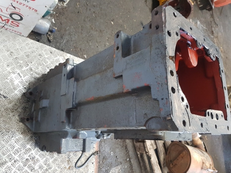 New Holland Tm, 60 Transmission Housing 5164693, 5181429, 5183646, 47125543 - Caixa de câmbio: foto 5 New Holland Tm, 60 Transmission Housing 5164693, 5181429, 5183646, 47125543 - Caixa de câmbio: foto 5