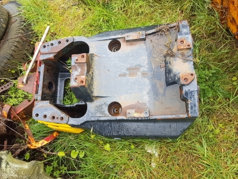 New Holland Tm140, Tm, Case Mxm 4wd Front Axle Support 82031504, 82037028 - Cubo de roda de Trator: foto 1 New Holland Tm140, Tm, Case Mxm 4wd Front Axle Support 82031504, 82037028 - Cubo de roda de Trator: foto 1