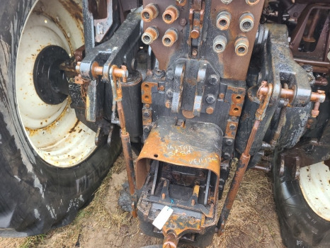 Valtra S230, S240, S260, S280 Pick Up Hitch Complete V34752610 - Peça de reposição de Máquina agrícola: foto 1 Valtra S230, S240, S260, S280 Pick Up Hitch Complete V34752610 - Peça de reposição de Máquina agrícola: foto 1