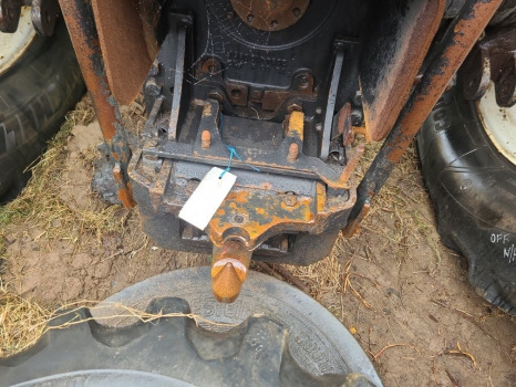 Valtra S230, S240, S260, S280 Pick Up Hitch Complete V34752610 - Peça de reposição de Máquina agrícola: foto 3 Valtra S230, S240, S260, S280 Pick Up Hitch Complete V34752610 - Peça de reposição de Máquina agrícola: foto 3