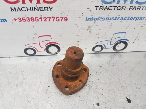 Same Deutz Lamborghini Rubin 120 Front Axle King Pin Top 0.212.4335.0/10 - Eixo dianteiro de Trator: foto 1 Same Deutz Lamborghini Rubin 120 Front Axle King Pin Top 0.212.4335.0/10 - Eixo dianteiro de Trator: foto 1
