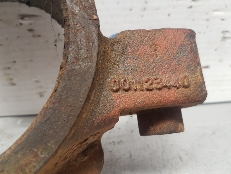 Same Lamborghini Deutz Rubin 120 Front Axle Support 0.011.2344.3/10, 001123440 - Eixo dianteiro de Trator: foto 2 Same Lamborghini Deutz Rubin 120 Front Axle Support 0.011.2344.3/10, 001123440 - Eixo dianteiro de Trator: foto 2