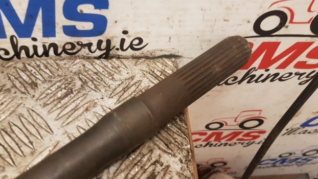 Same Rubin 120 Iron, Silver, Titan Pto Drive Clutch Shaft 0.008.5261.0/30 - Transmissão de Trator: foto 4 Same Rubin 120 Iron, Silver, Titan Pto Drive Clutch Shaft 0.008.5261.0/30 - Transmissão de Trator: foto 4