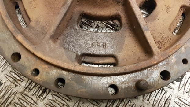 Same Rubin 120 Iron, Silver, Titan Rear Axle Flange 0.233.5431.0/30 - Eixo traseiro de Trator: foto 3 Same Rubin 120 Iron, Silver, Titan Rear Axle Flange 0.233.5431.0/30 - Eixo traseiro de Trator: foto 3