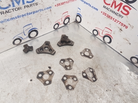 Same Silver 100.6, 105, Antares 110 Rear Axle Lock Plate Flange 0.008.5860.0/10 - Eixo traseiro de Trator: foto 2 Same Silver 100.6, 105, Antares 110 Rear Axle Lock Plate Flange 0.008.5860.0/10 - Eixo traseiro de Trator: foto 2