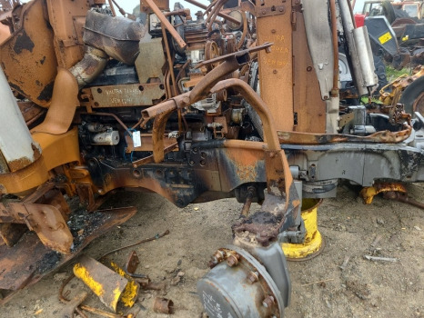 Valtra T174ea Front Mudguard Bracket Kit Acv0179820, Acv0179810, Acv0217600 - Carroceria e exterior de Máquina agrícola: foto 3 Valtra T174ea Front Mudguard Bracket Kit Acv0179820, Acv0179810, Acv0217600 - Carroceria e exterior de Máquina agrícola: foto 3
