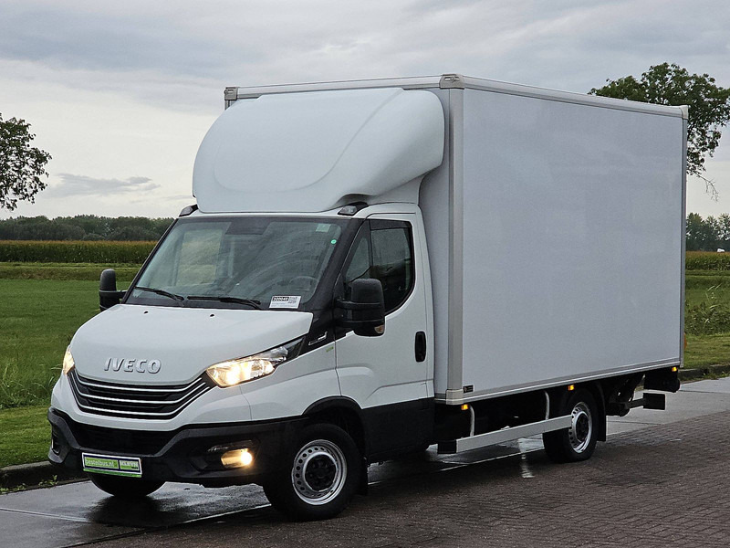 Iveco Daily 35S18 ac automaat EURO6 - Carrinha de contentor: foto 2 Iveco Daily 35S18 ac automaat EURO6 - Carrinha de contentor: foto 2