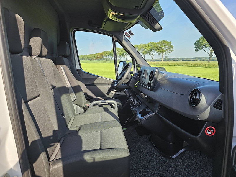 Locação de Mercedes-Benz Sprinter 317 Bakwagen Laadklep! Mercedes-Benz Sprinter 317 Bakwagen Laadklep!: foto 6