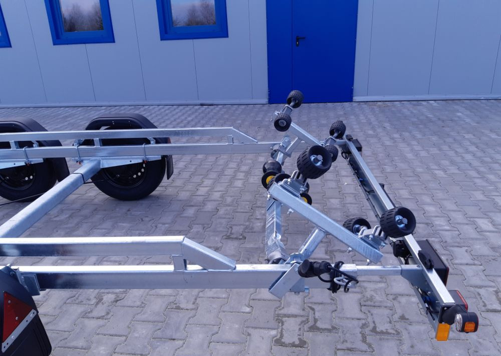 BRENDERUP 242500 TB SR | 2500 kg / 720 x 220 cm - Reboque para barco: foto 5 BRENDERUP 242500 TB SR | 2500 kg / 720 x 220 cm - Reboque para barco: foto 5