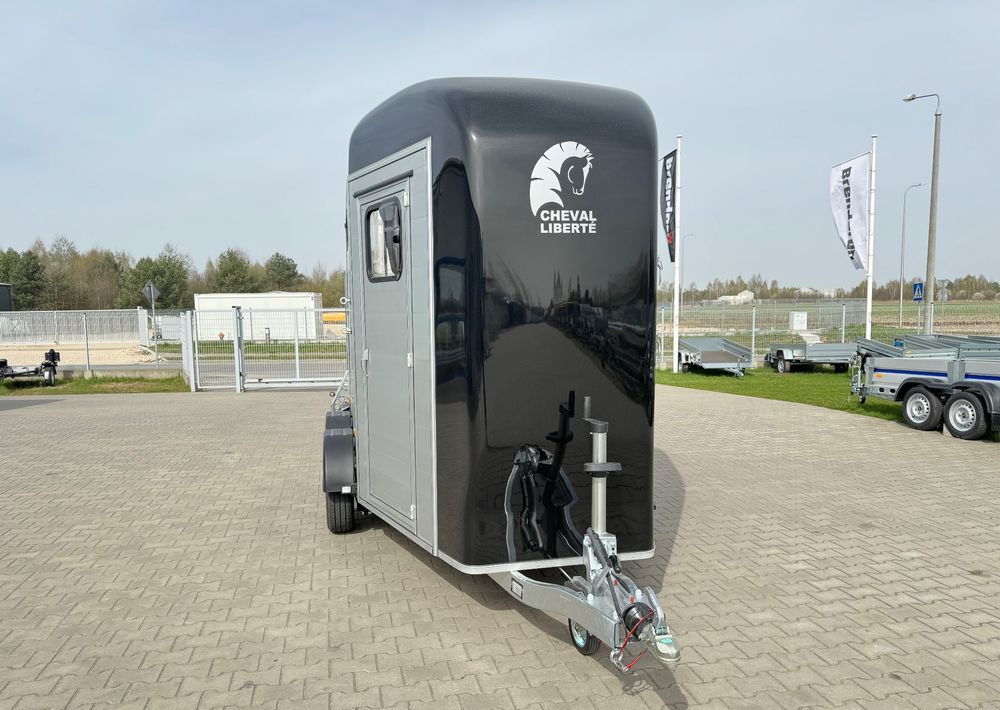 CHEVAL LIBERTÉ Touring Country XL przyczepa na dwa konie | duża siodlarnia | drzwi boczne | rampa przednia | 387×179 cm | ALUMINIOWA | Debon | dostawa | mocna i solidna | - Reboque para cavalos: foto 5 CHEVAL LIBERTÉ Touring Country XL przyczepa na dwa konie | duża siodlarnia | drzwi boczne | rampa przednia | 387×179 cm | ALUMINIOWA | Debon | dostawa | mocna i solidna | - Reboque para cavalos: foto 5