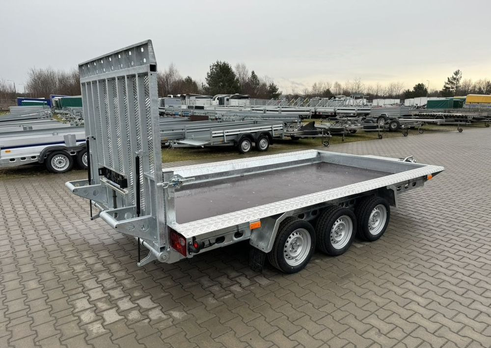 Wiola B3540 MAX - 400 x 170 cm | 2546kg ładowności | trap stalowy | 3-osiowa budowlanka - Reboque porta máquinas: foto 3 Wiola B3540 MAX - 400 x 170 cm | 2546kg ładowności | trap stalowy | 3-osiowa budowlanka - Reboque porta máquinas: foto 3