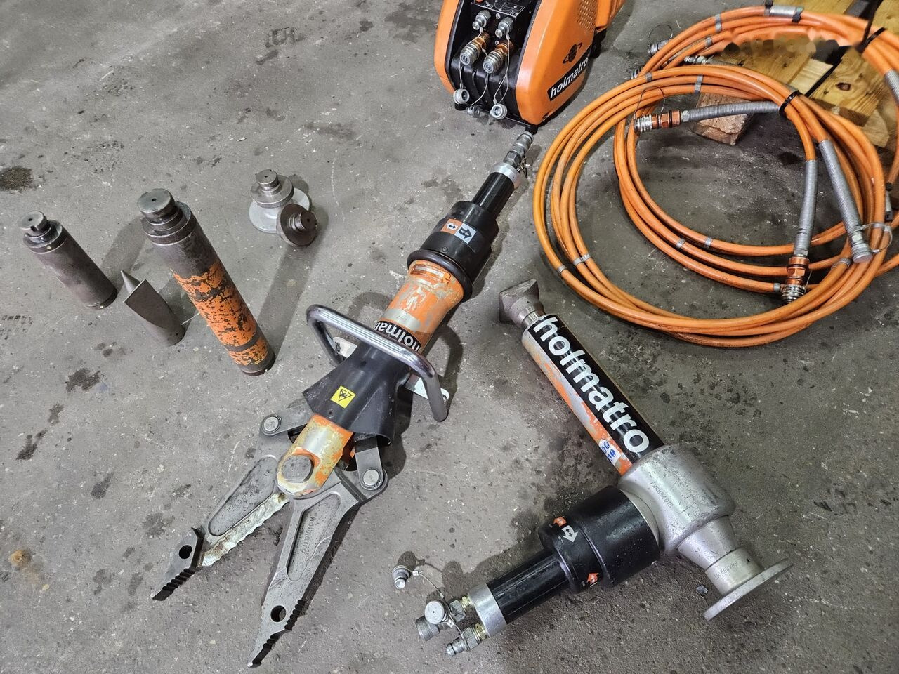 Holmatro TWIN HOSE - Veículo municipal/ Especial: foto 5 Holmatro TWIN HOSE - Veículo municipal/ Especial: foto 5