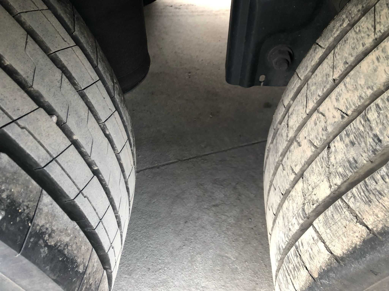 Krone 2023 rok, 93 m3,waga 6200 kg,Certyfikat XL, Multilock, z Niemiec - Semi-reboque de lona: foto 5 Krone 2023 rok, 93 m3,waga 6200 kg,Certyfikat XL, Multilock, z Niemiec - Semi-reboque de lona: foto 5