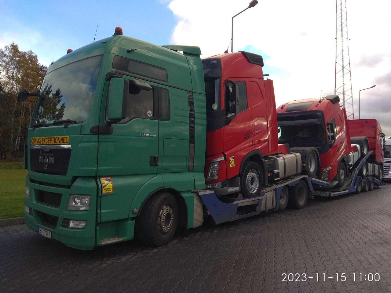 MAN TGA 26.440, Euro 5, FVG Autotransporter Autolaweta zestaw 6 osi - Caminhão transporte de veículos: foto 1 MAN TGA 26.440, Euro 5, FVG Autotransporter Autolaweta zestaw 6 osi - Caminhão transporte de veículos: foto 1