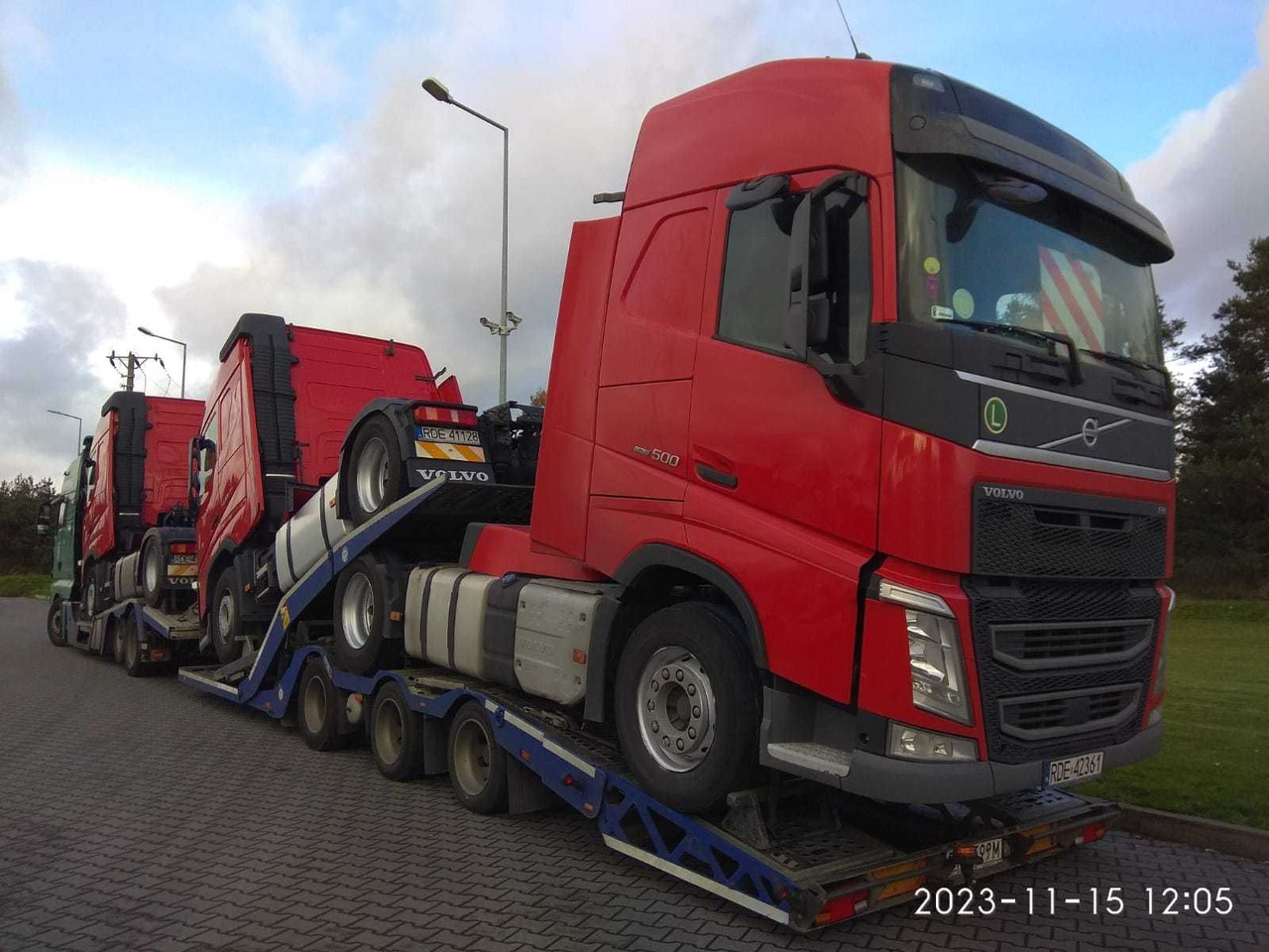 MAN TGA 26.440, Euro 5, FVG Autotransporter Autolaweta zestaw 6 osi - Caminhão transporte de veículos: foto 2 MAN TGA 26.440, Euro 5, FVG Autotransporter Autolaweta zestaw 6 osi - Caminhão transporte de veículos: foto 2