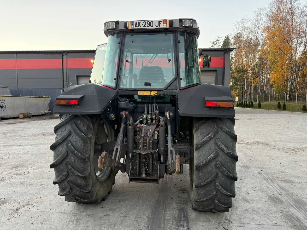 Massey Ferguson 6180, 1998 r, 6847 mtg , bardzo dobry stan z Francji - Trator: foto 4 Massey Ferguson 6180, 1998 r, 6847 mtg , bardzo dobry stan z Francji - Trator: foto 4