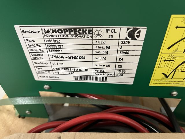 Hoppecke 8488827 | Trak Basic 24V25A sn. 53225727 Year 2011 80A Rema battery con Trak Basic 24V25A sn. 53225727 Year 2011 80A Rema battery connector - Bateria automotiva de Equipamento de movimentação: foto 2 Hoppecke 8488827 | Trak Basic 24V25A sn. 53225727 Year 2011 80A Rema battery con Trak Basic 24V25A sn. 53225727 Year 2011 80A Rema battery connector - Bateria automotiva de Equipamento de movimentação: foto 2
