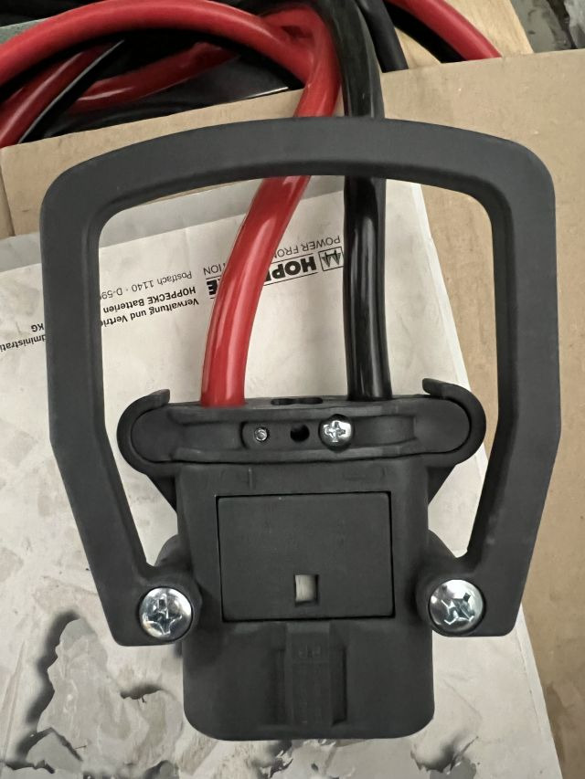 Hoppecke 8488827 | Trak Basic 24V25A sn. 53225727 Year 2011 80A Rema battery con Trak Basic 24V25A sn. 53225727 Year 2011 80A Rema battery connector - Bateria automotiva de Equipamento de movimentação: foto 3 Hoppecke 8488827 | Trak Basic 24V25A sn. 53225727 Year 2011 80A Rema battery con Trak Basic 24V25A sn. 53225727 Year 2011 80A Rema battery connector - Bateria automotiva de Equipamento de movimentação: foto 3