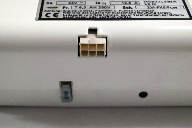 IEB 90587858 | IEB charger EFG 230 G 24/12 B65-FP02 WR 24V12,6A 220V 50/60Hz fro - Bateria automotiva de Equipamento de movimentação: foto 3 IEB 90587858 | IEB charger EFG 230 G 24/12 B65-FP02 WR 24V12,6A 220V 50/60Hz fro - Bateria automotiva de Equipamento de movimentação: foto 3