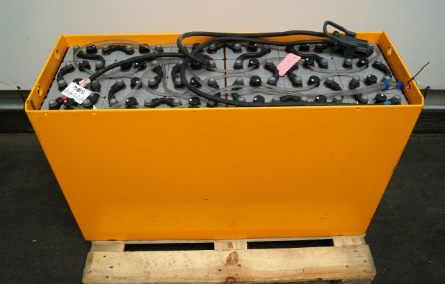 Jungheinrich unknown | Battery 48V775Ah 05-EPZS775SC Year 2024 weight 1135 kg sn - Bateria automotiva de Equipamento de movimentação: foto 1 Jungheinrich unknown | Battery 48V775Ah 05-EPZS775SC Year 2024 weight 1135 kg sn - Bateria automotiva de Equipamento de movimentação: foto 1