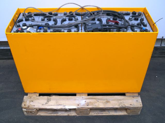 Jungheinrich unknown | Battery 48V775Ah 05-EPZS775SC Year 2024 weight 1135 kg sn - Bateria automotiva de Equipamento de movimentação: foto 1 Jungheinrich unknown | Battery 48V775Ah 05-EPZS775SC Year 2024 weight 1135 kg sn - Bateria automotiva de Equipamento de movimentação: foto 1