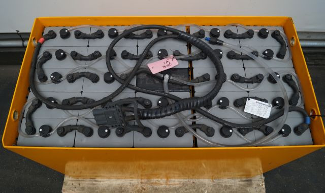 Jungheinrich unknown | Battery 48V775Ah 48 5PZS775 Year 2022 weight 1119 kg sn. - Bateria automotiva de Equipamento de movimentação: foto 3 Jungheinrich unknown | Battery 48V775Ah 48 5PZS775 Year 2022 weight 1119 kg sn. - Bateria automotiva de Equipamento de movimentação: foto 3