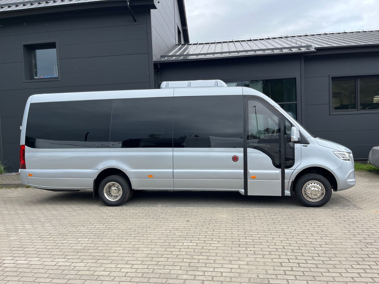Mercedes-Benz Sprinter 519 TRANSFER XL / 22+1+1 / ON STOCK!!! Mercedes-Benz Sprinter 519 TOURIST XL/ 21-24 Seats/ IN STOCK! - Micro-ônibus, Furgão de passageiros: foto 4 Mercedes-Benz Sprinter 519 TRANSFER XL / 22+1+1 / ON STOCK!!! Mercedes-Benz Sprinter 519 TOURIST XL/ 21-24 Seats/ IN STOCK! - Micro-ônibus, Furgão de passageiros: foto 4
