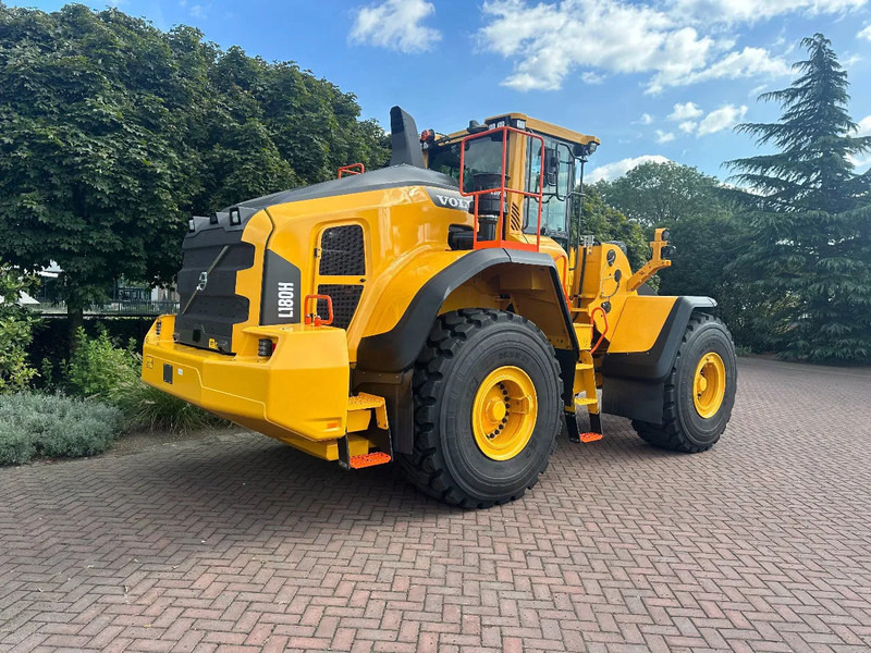 Volvo L180 H UNUSED 3-units availlable - Carregadeira de rodas: foto 4 Volvo L180 H UNUSED 3-units availlable - Carregadeira de rodas: foto 4