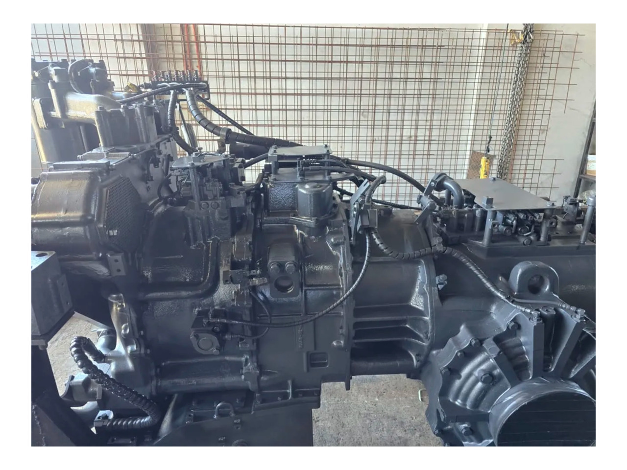 KOMATSU POWER TRAIN ASSY 195-22-80050 / 195-13-81100 / 195-15-81000 - Transmissão de Buldôzer: foto 2 KOMATSU POWER TRAIN ASSY 195-22-80050 / 195-13-81100 / 195-15-81000 - Transmissão de Buldôzer: foto 2