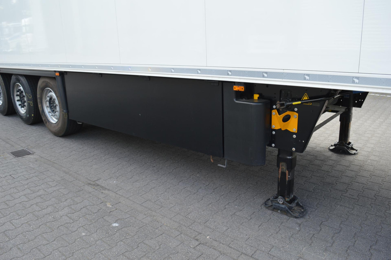 Schmitz Cargobull SKO FP 45 Carrier Vector 1550 - Semireboque frigorífico: foto 4 Schmitz Cargobull SKO FP 45 Carrier Vector 1550 - Semireboque frigorífico: foto 4